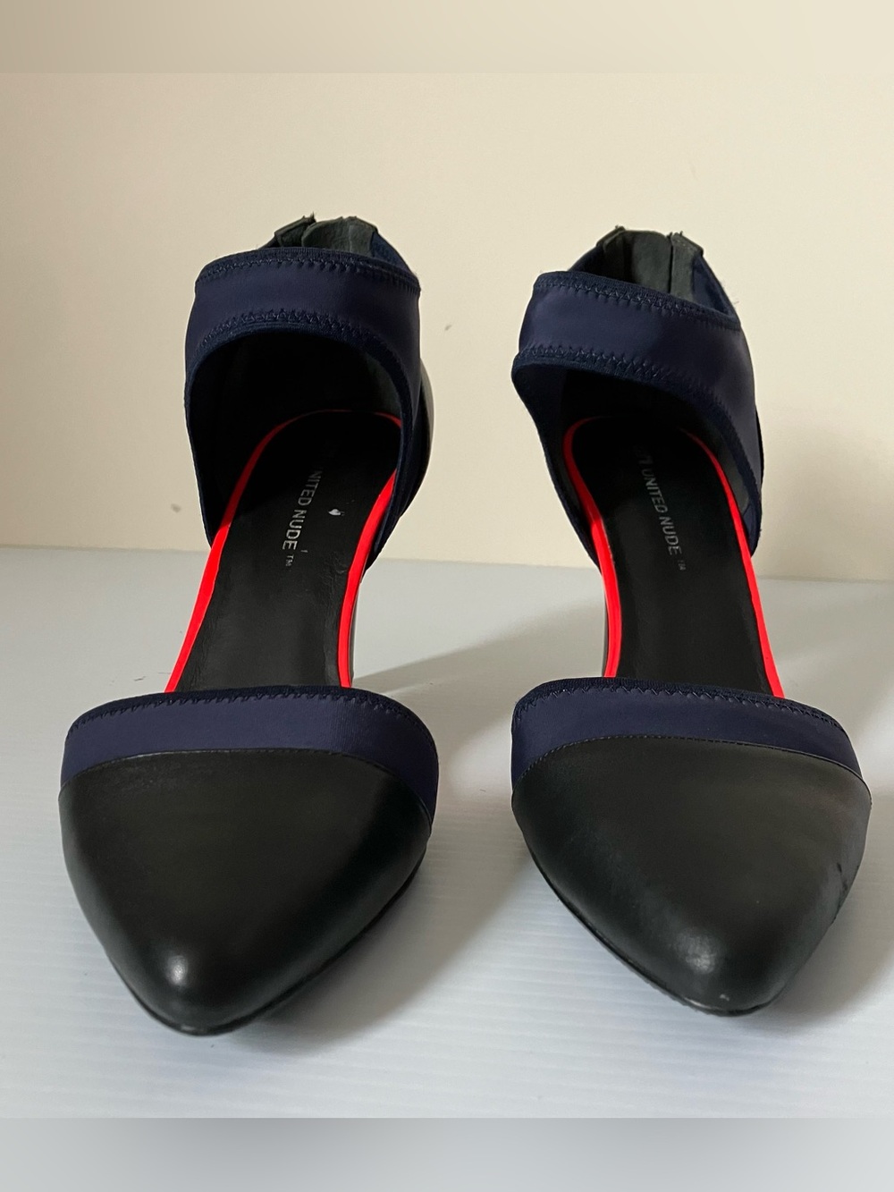 United Nude Pointed Toe Ankle Cuff Heels Black Red Pumps size EU 41 US 10.5 - Picture 5 of 9